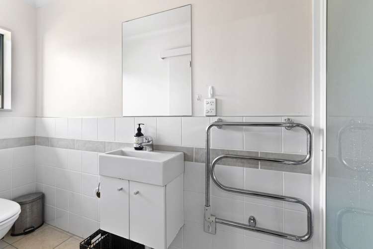 102a Tui Road Papatoetoe_10