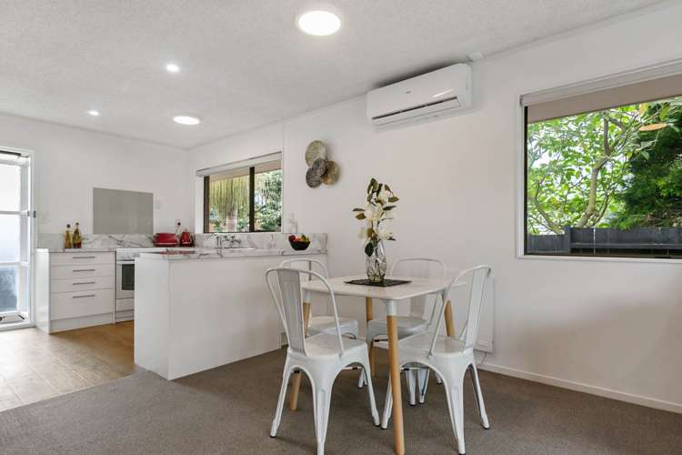 2/22 Alfriston Road Manurewa_5