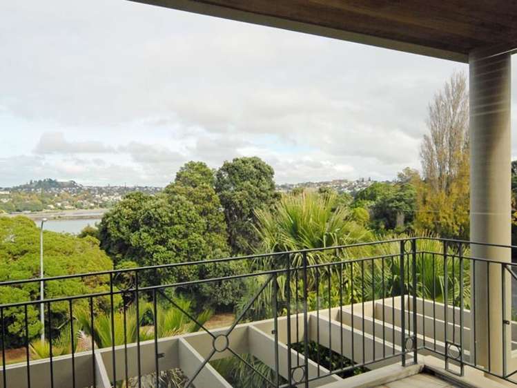 118 Paritai Drive Orakei_14