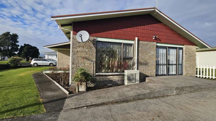 101 Broadway Waitara_10