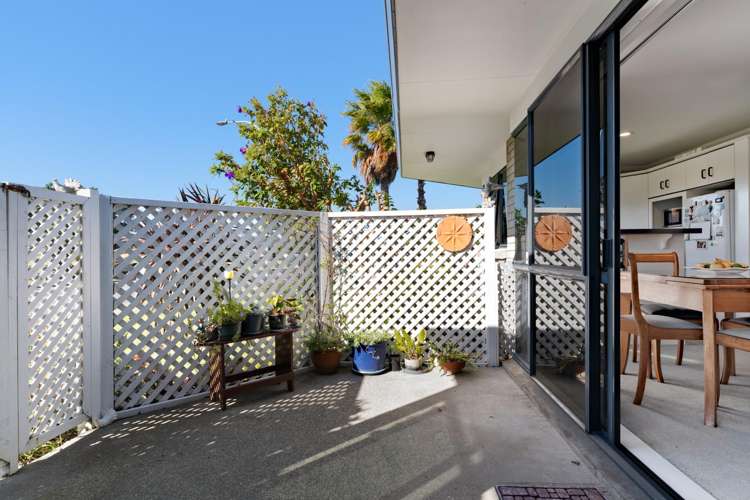 2 Lotus Avenue Mount Maunganui_17