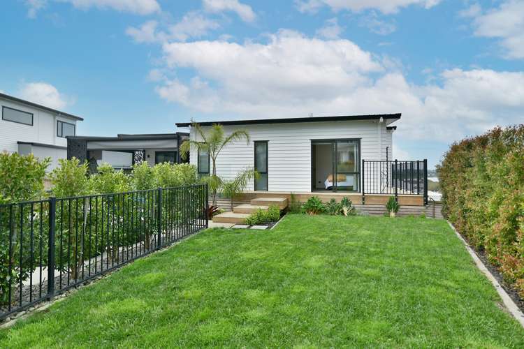 110 Arran Point Parade Orewa_10