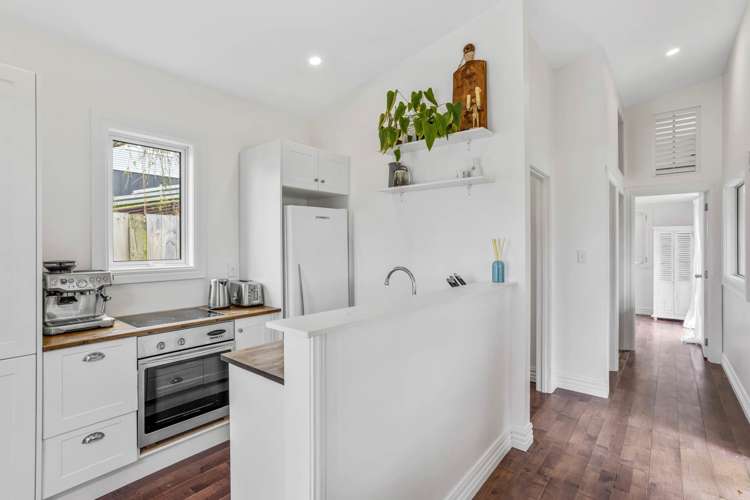 10 Kauri Road Stanmore Bay_9