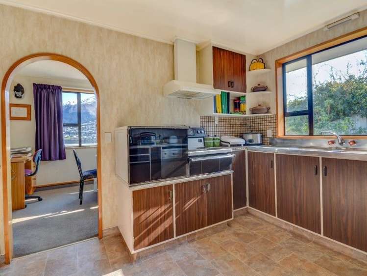 626 Peninsula Road Kelvin Heights_6