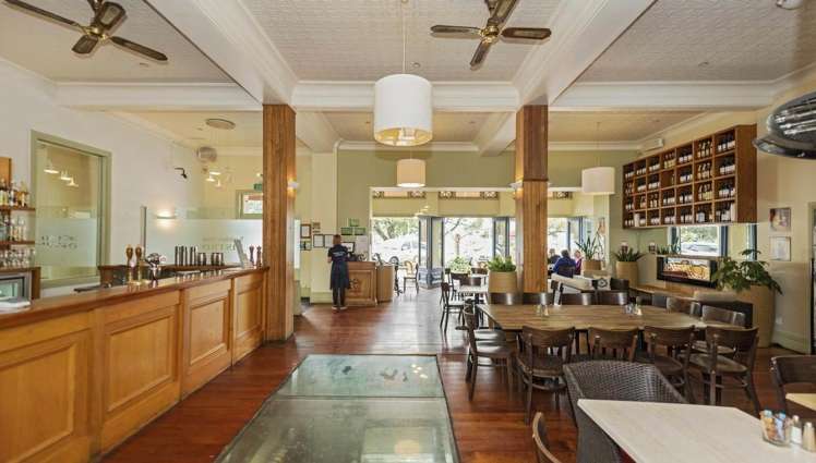 1 Victoria Road Devonport_8
