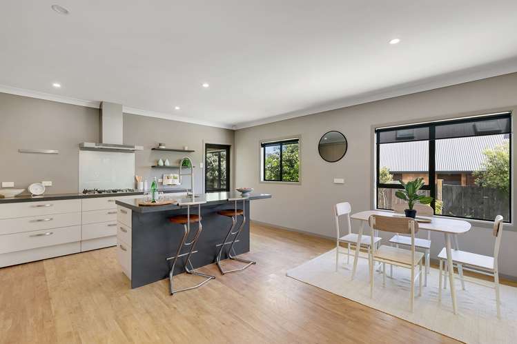 9 Richard Street Titahi Bay_7