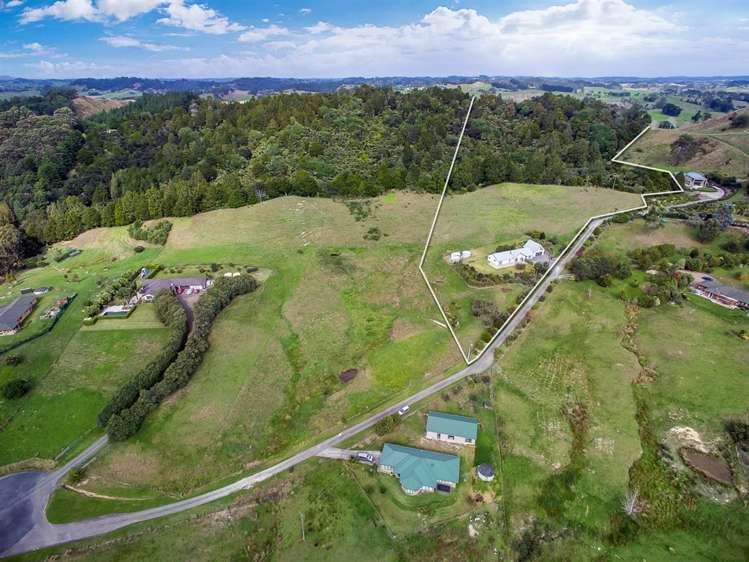 49 Lloyd Drive Wainui_27