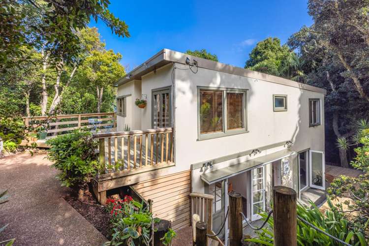 35 Hekerua Road_0