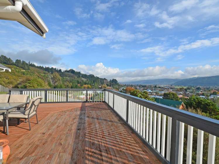 84 Moeraki Road Maoribank_17