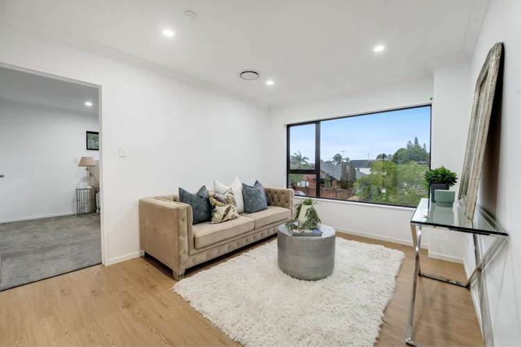 5 Pyatt Crescent St Johns_13