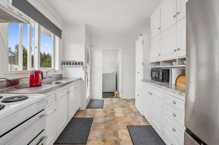 77 Lisa Crescent Mangakakahi_1