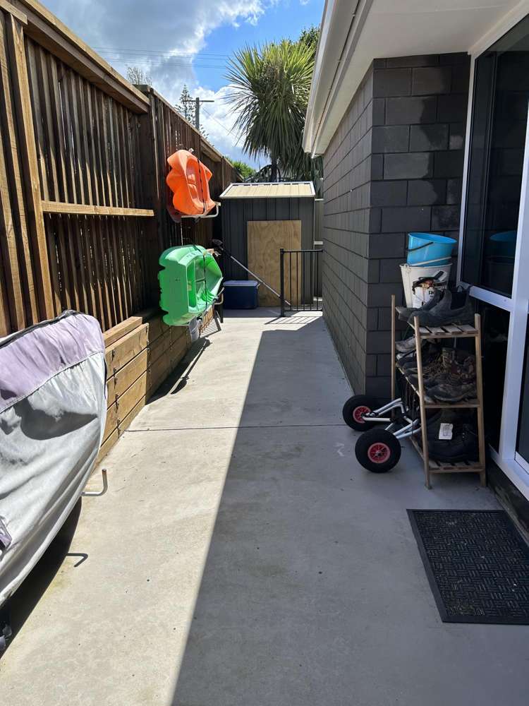 55 Athenree Road Athenree_16