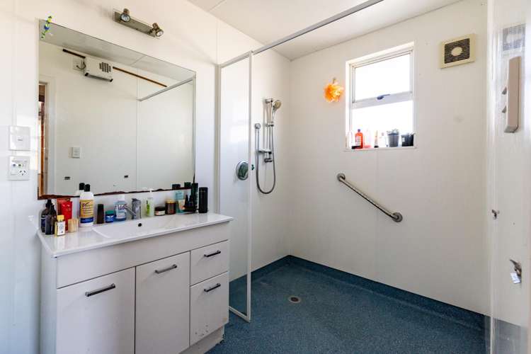 607 Kiwi Street Camberley_4