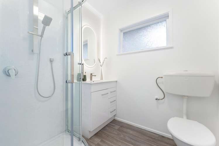 2/14 Kapiti Place Sunnynook_8