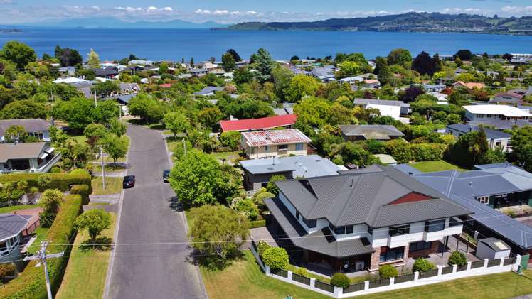 22 Rahui Road Taupo_25
