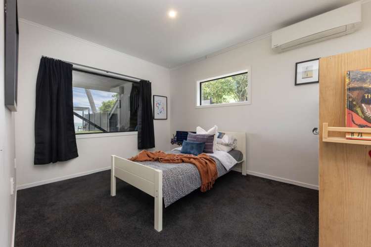 225b Victory Road Laingholm_12