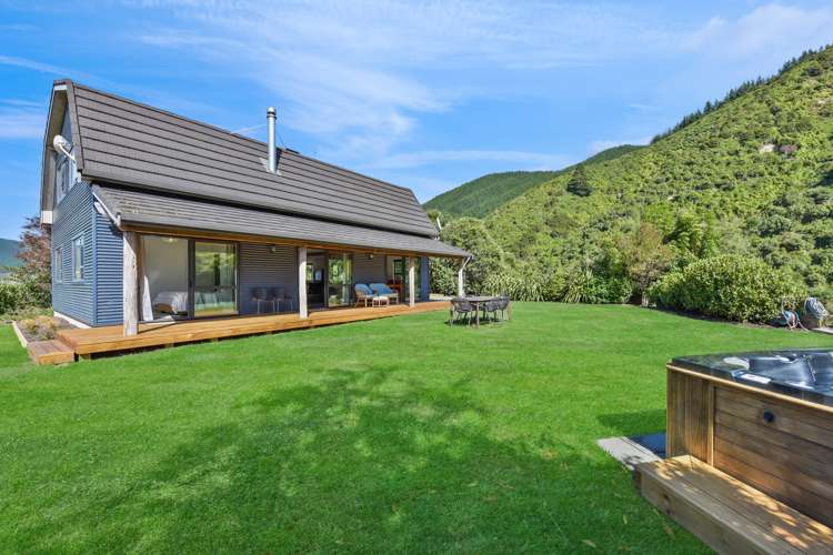 144 Lud Valley Road Hira_25