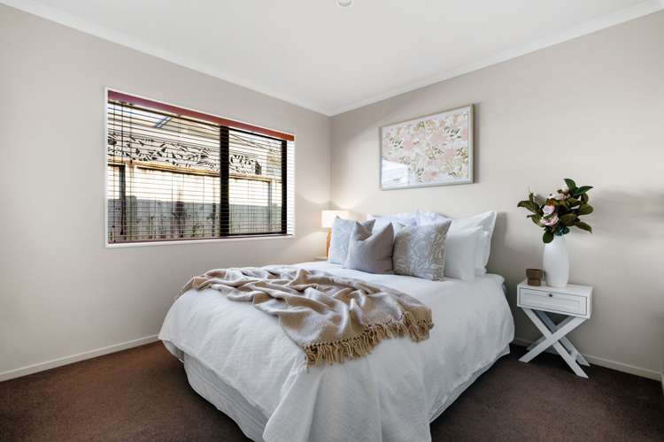 7 Heathfield Avenue Huntington_14