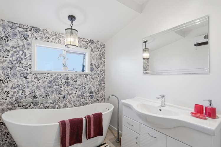 69 Christina Street Strathern_13