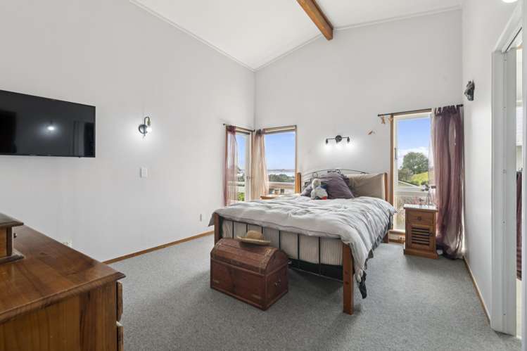 6 Conifer Lane Mangere Bridge_15