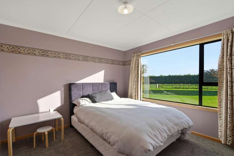 23 Tussock Creek Grove Bush Road Grove Bush_8