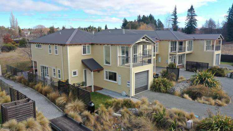 19/1 Beauchamp Place Lake Tekapo_10