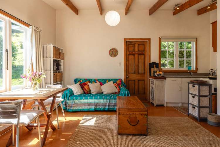 63 Erua Road Ostend_2