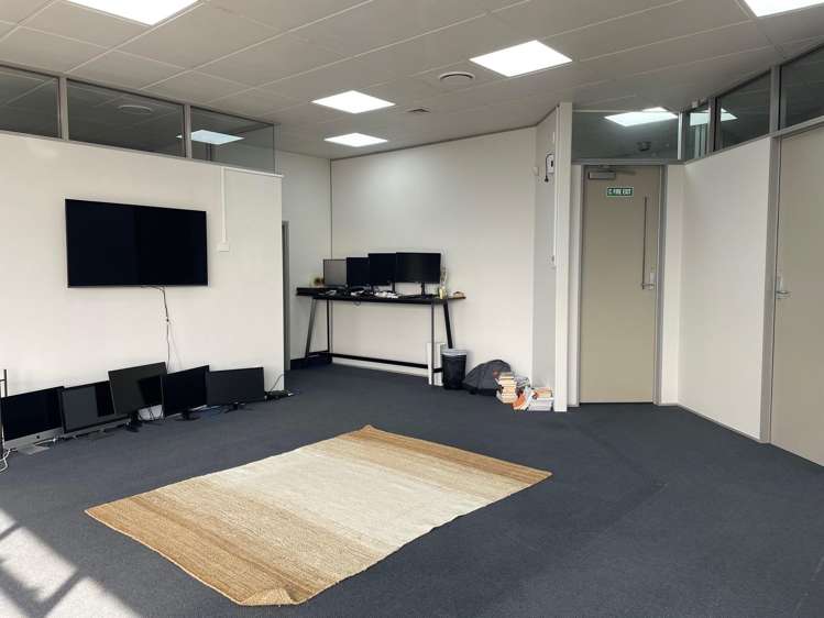 1/154 Devon Street East New Plymouth_9