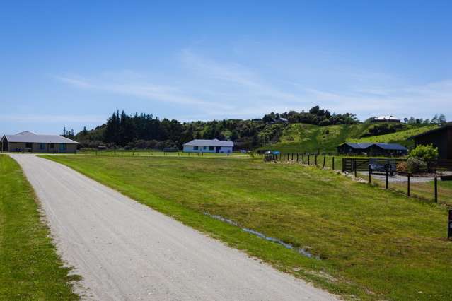1/155 Hau Hau Road Hokitika_1