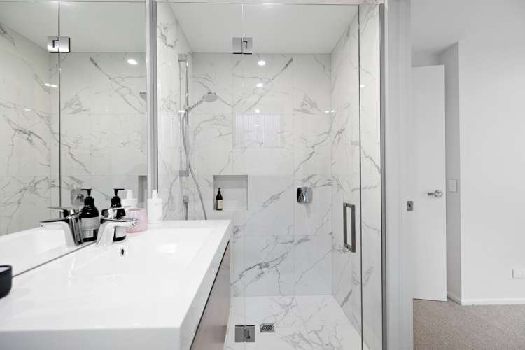 7 Eastwood Lane Lower Shotover_21