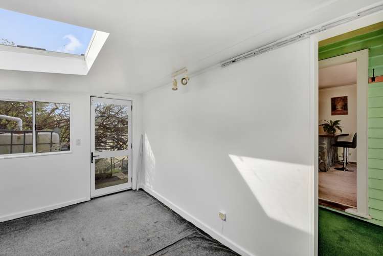 78 Emano Street Toi Toi_13