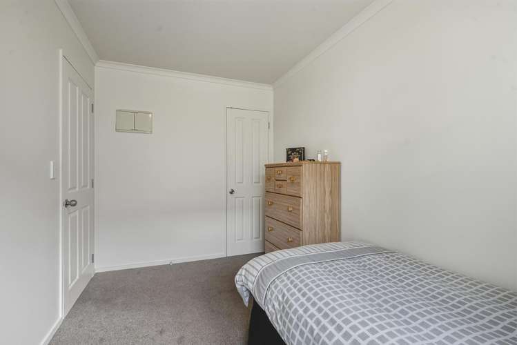 1/4 Reid Avenue Mosgiel_11