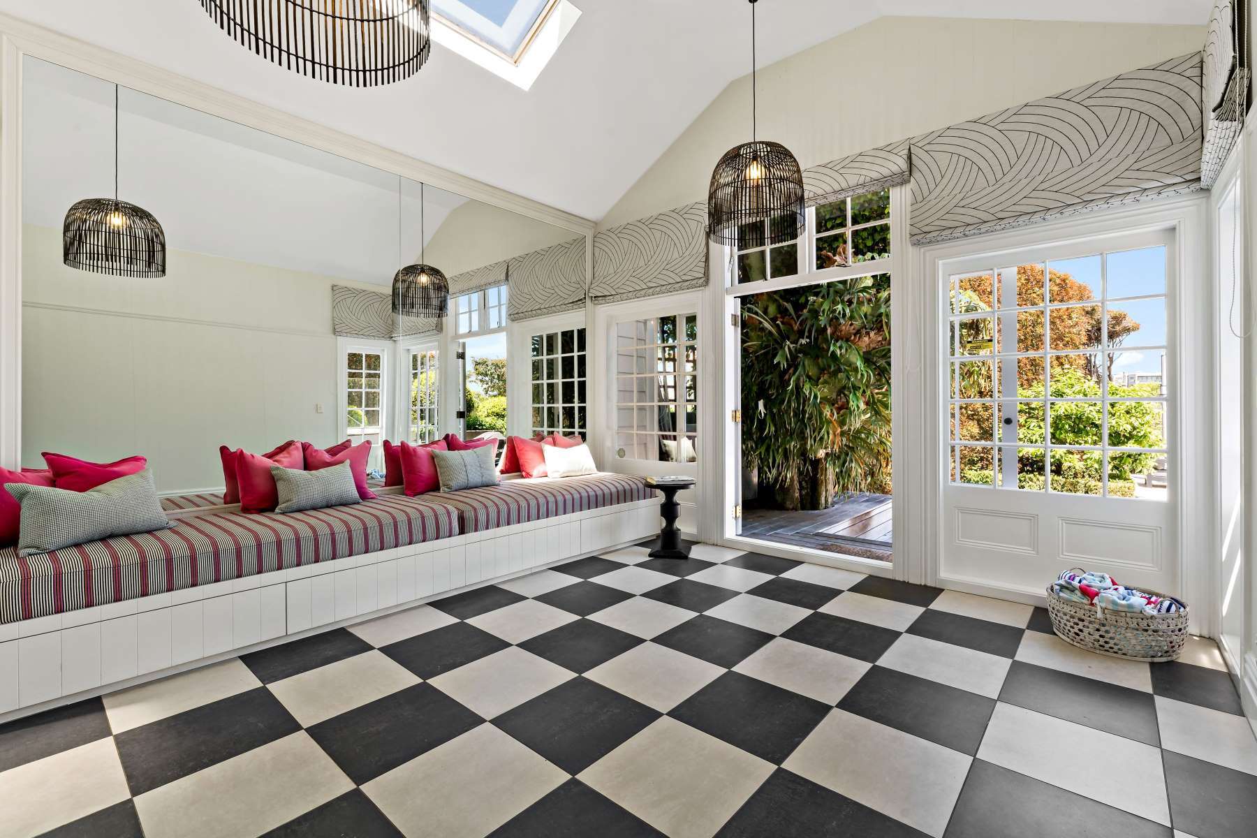 52 Bassett Road in Remuera, Auckland