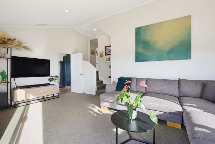 10 Peter Button Place_2