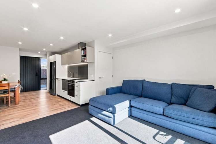 4/9 Grove Road Addington_8