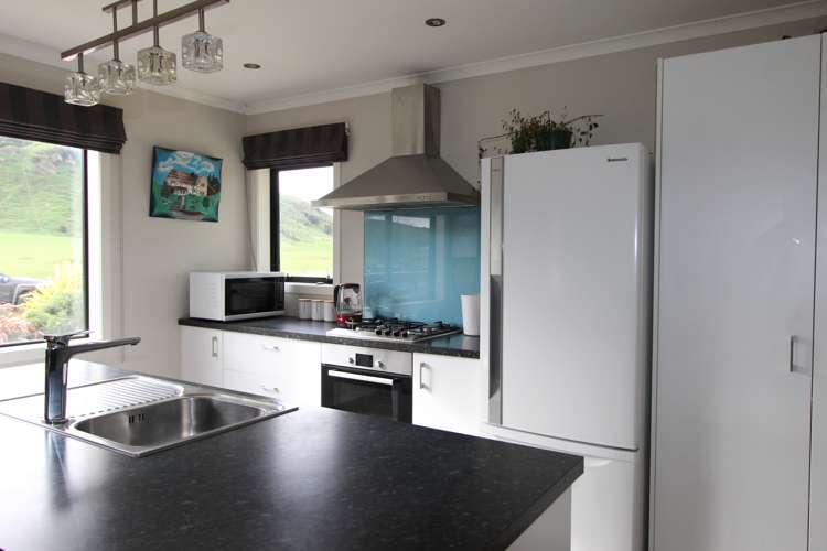 105 Thompsons Road Pahiatua_1