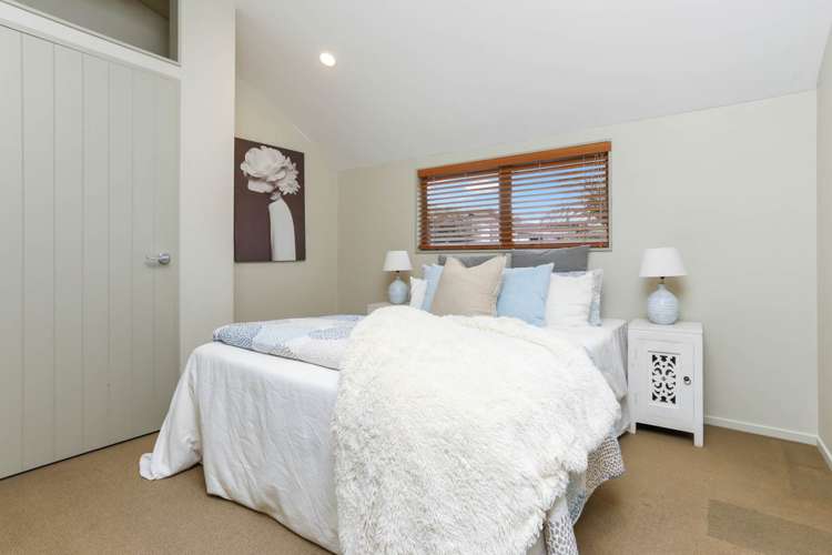 3f Warren Avenue Three Kings_13