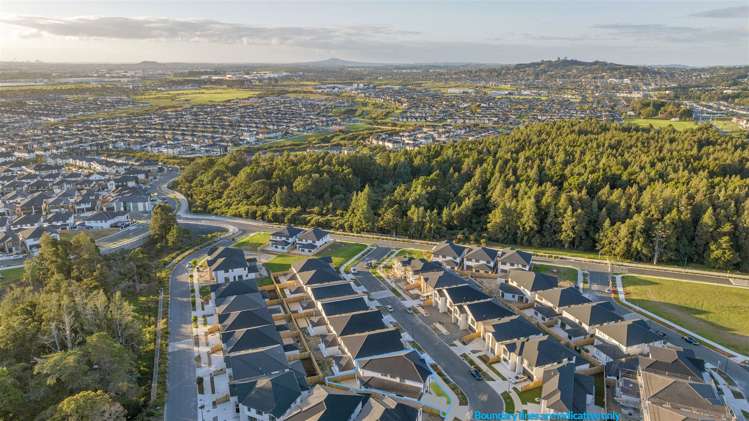 17 Tullymore Drive Flat Bush_32