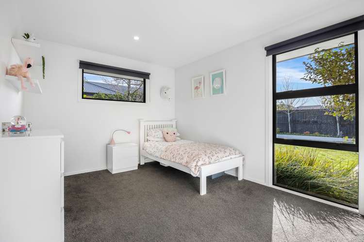 25 Russ Drive Lincoln_14