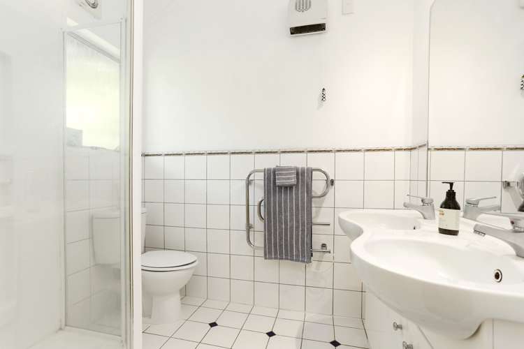 49 Daffodil Street Titirangi_8