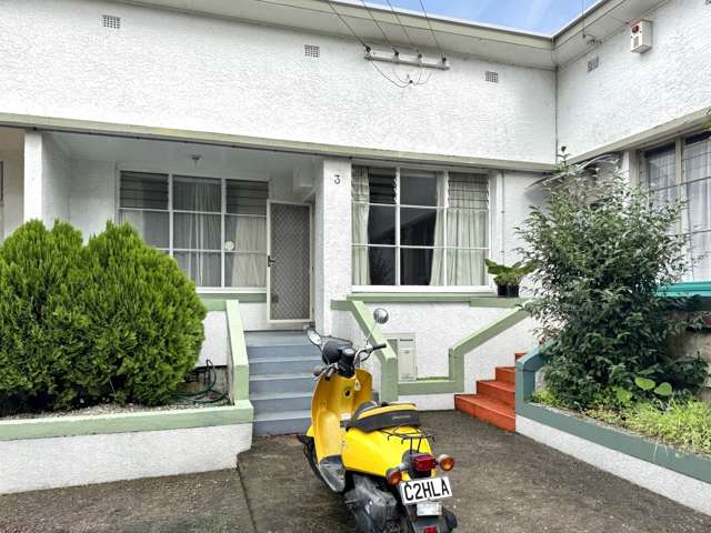 Charming, Low-Maintenance Living in a Prime Au...