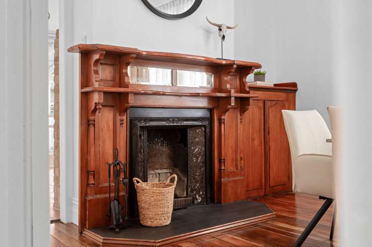 6 Johnson Street Dinsdale_14