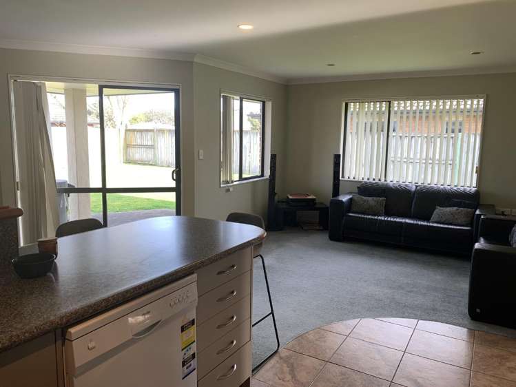 5 Miers Glade Rototuna North_8