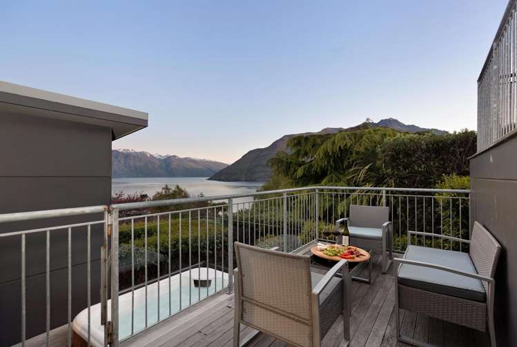 6 Whitbourn Place Queenstown_10
