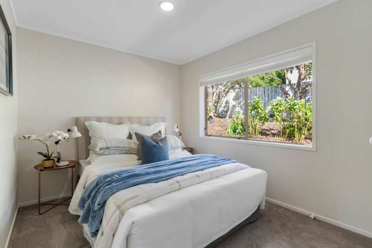 53 Centorian Drive Windsor Park_16