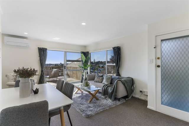 2/8 Havana Place Glenfield_2