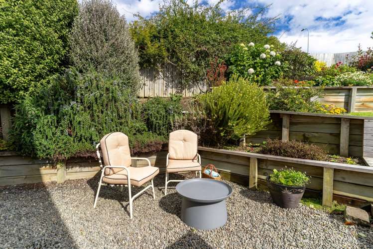 10 Sretlaw Place Glenross_21