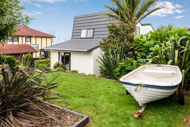 1/14 Clipper Place Cockle Bay_13