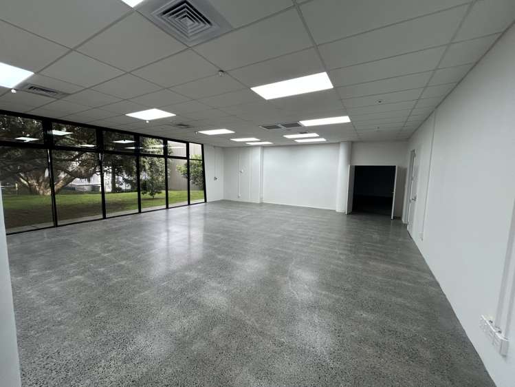 C18/930 Great South Road Penrose_4