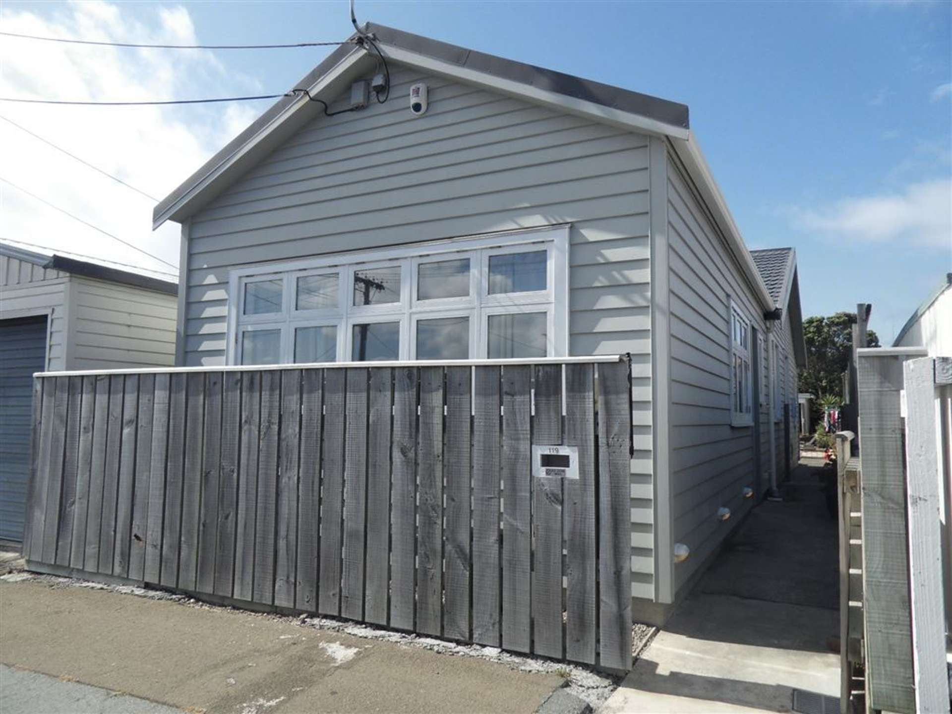 119 Apu Crescent Lyall Bay_0